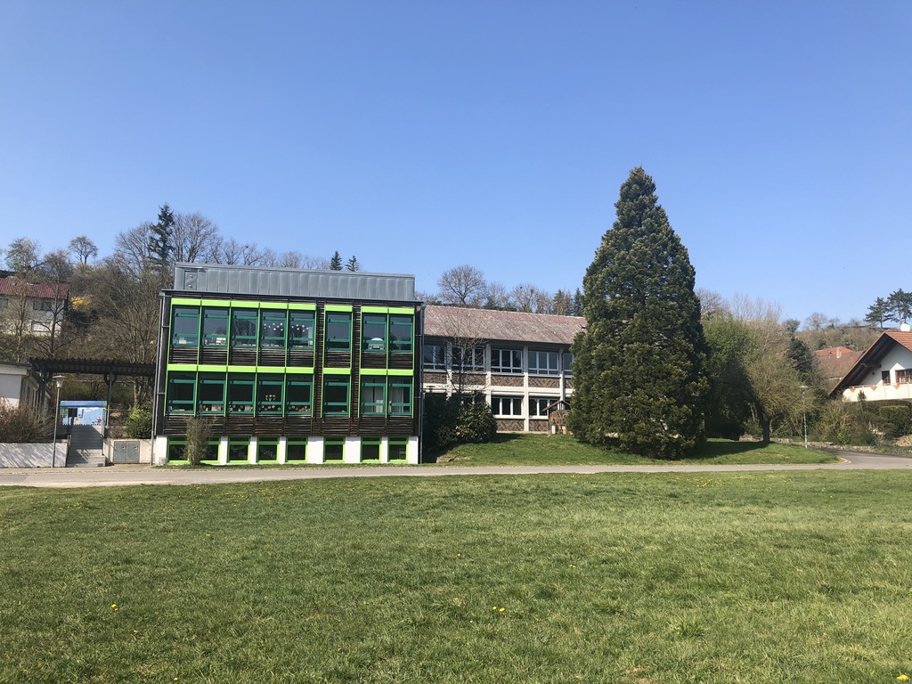 Welzbachschule Wenkheim Frontansicht